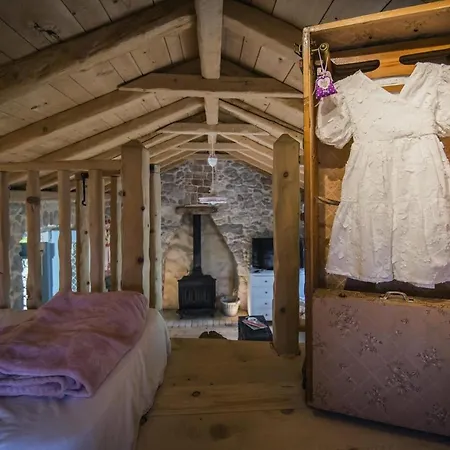 Holiday home Festina Lente - Cosy & Authentic With Private Heated Pool