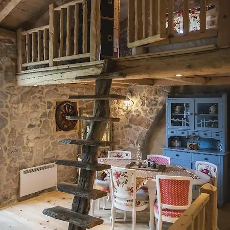 Festina Lente - Cosy & Authentic With Private Heated Pool Holiday home