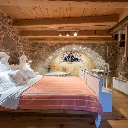 Feriehus Festina Lente Heritage Krk - Heated Pool *