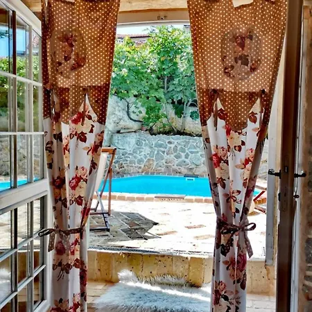 Holiday home Festina Lente - Cosy & Authentic With Private Heated Pool