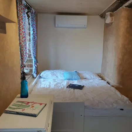 Holiday home Festina Lente - Cosy & Authentic With Private Heated Pool *