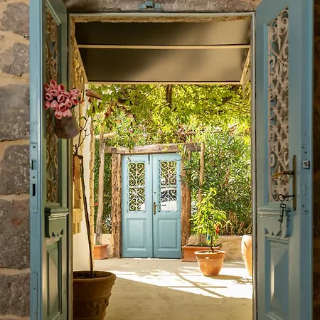 Festina Lente - Cosy & Authentic With Private Heated Pool
