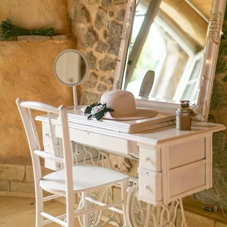 Festina Lente - Cosy & Authentic With Private Heated Pool Holiday home