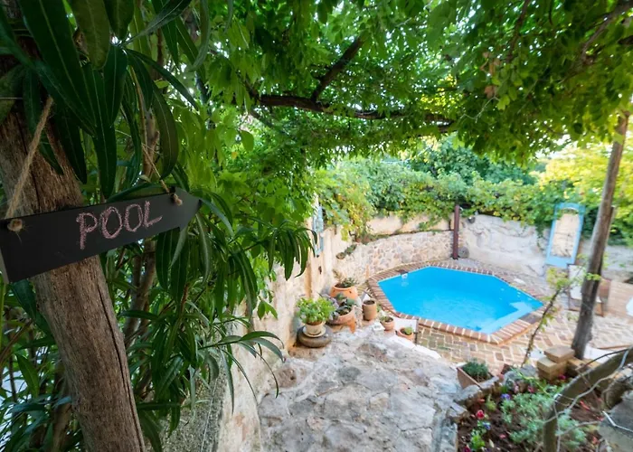 度假居 Festina Lente Heritage Krk - Heated Pool *